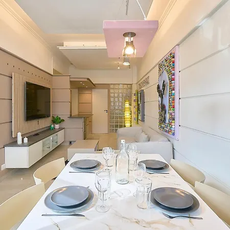 Appartement Art Deco - 2 Bedrooms - Near Tram *